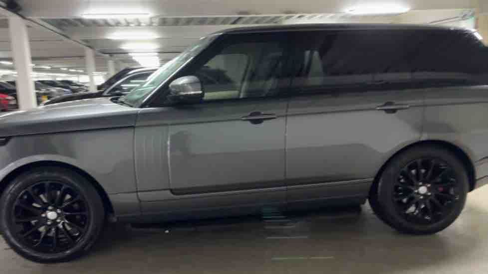 More views of Land Rover Range Rover