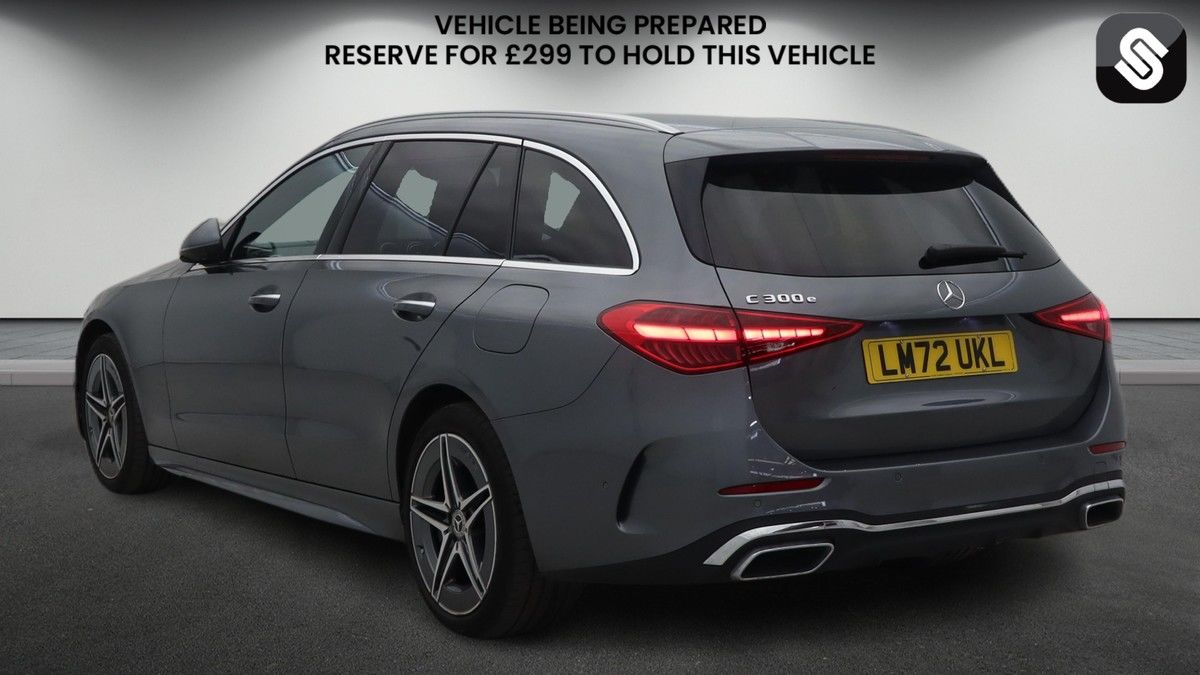 Mercedes-Benz C Class Image 3
