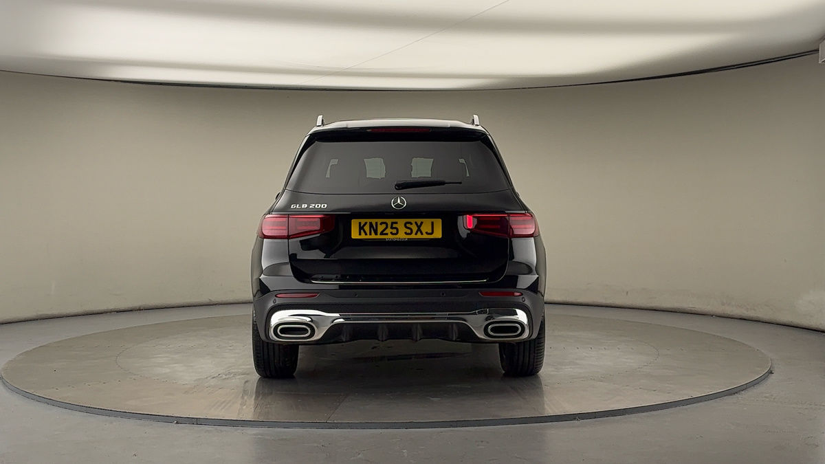 Mercedes-Benz GLB Image 4