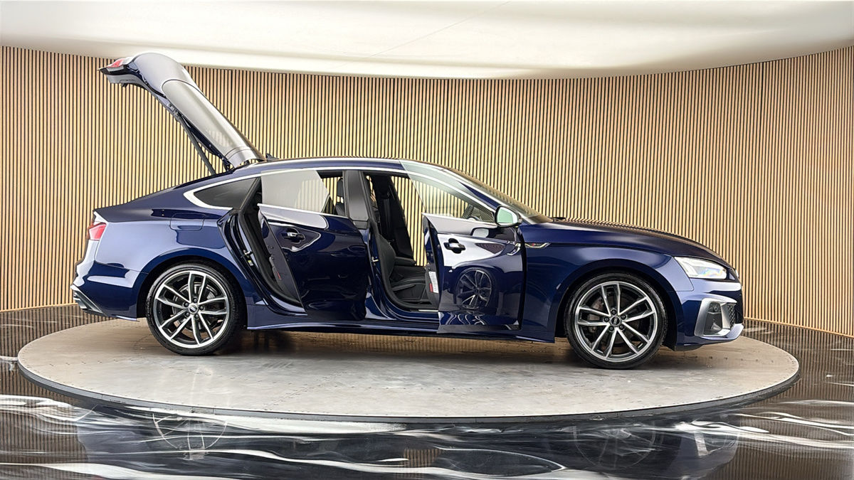 More views of Audi A5