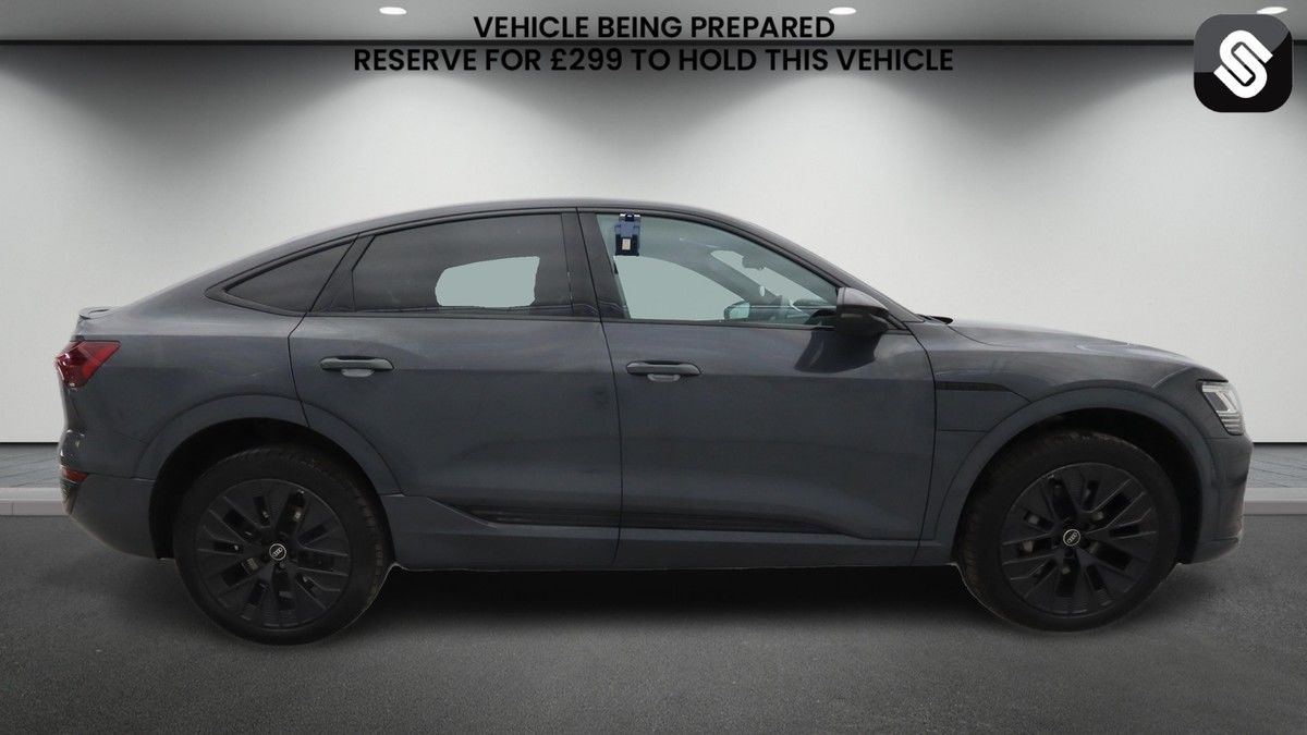 Audi Q8 e-tron Image 5