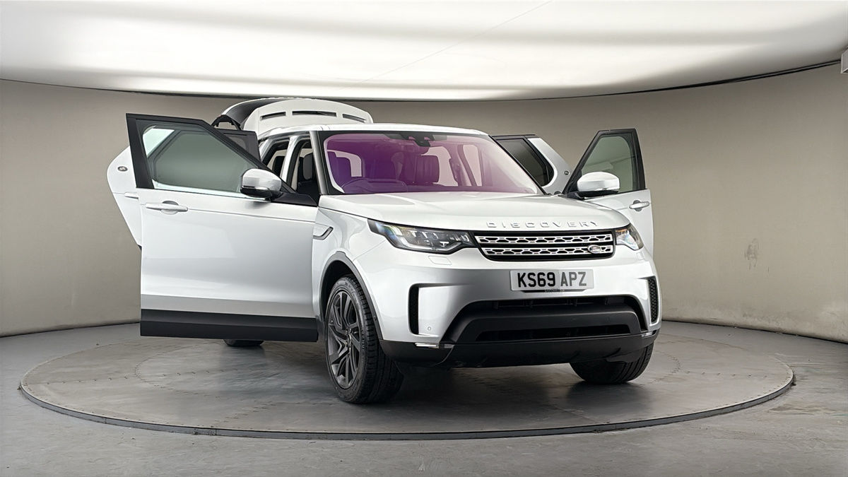 More views of Land Rover Discovery