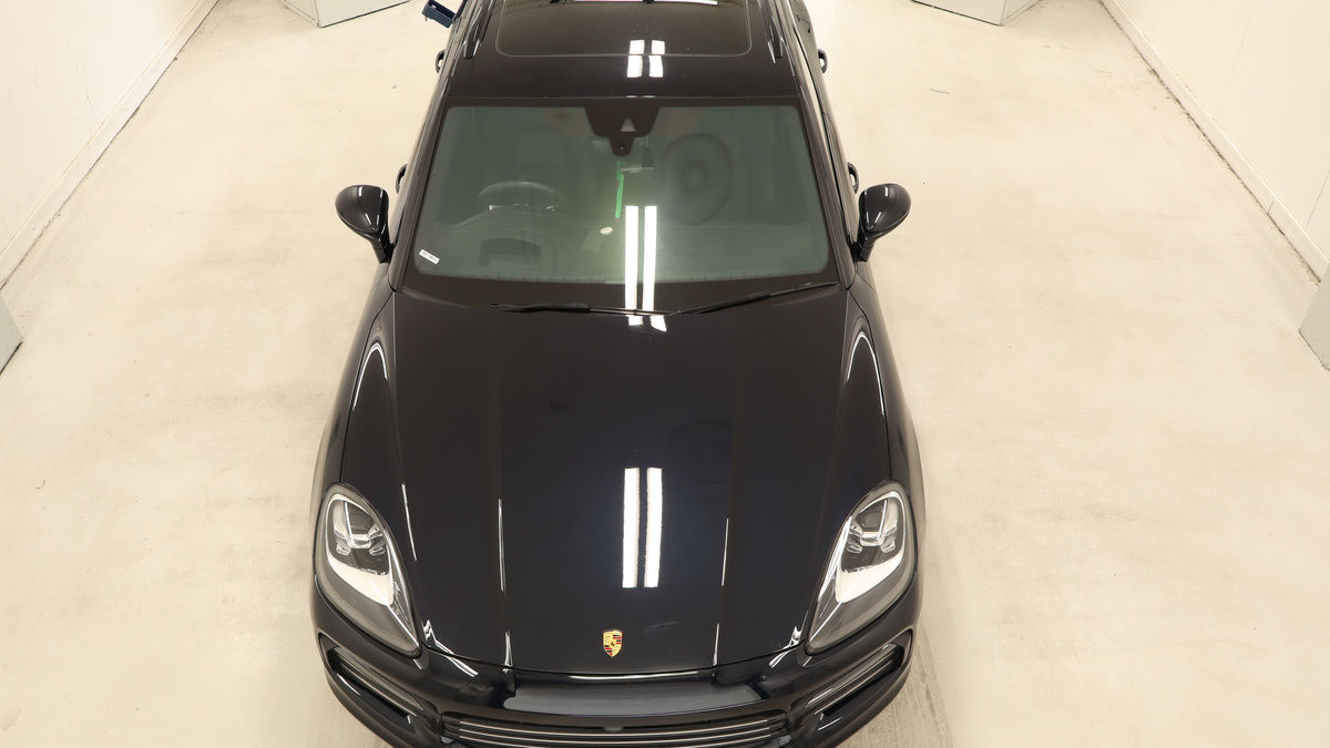 Porsche Cayenne Image 7