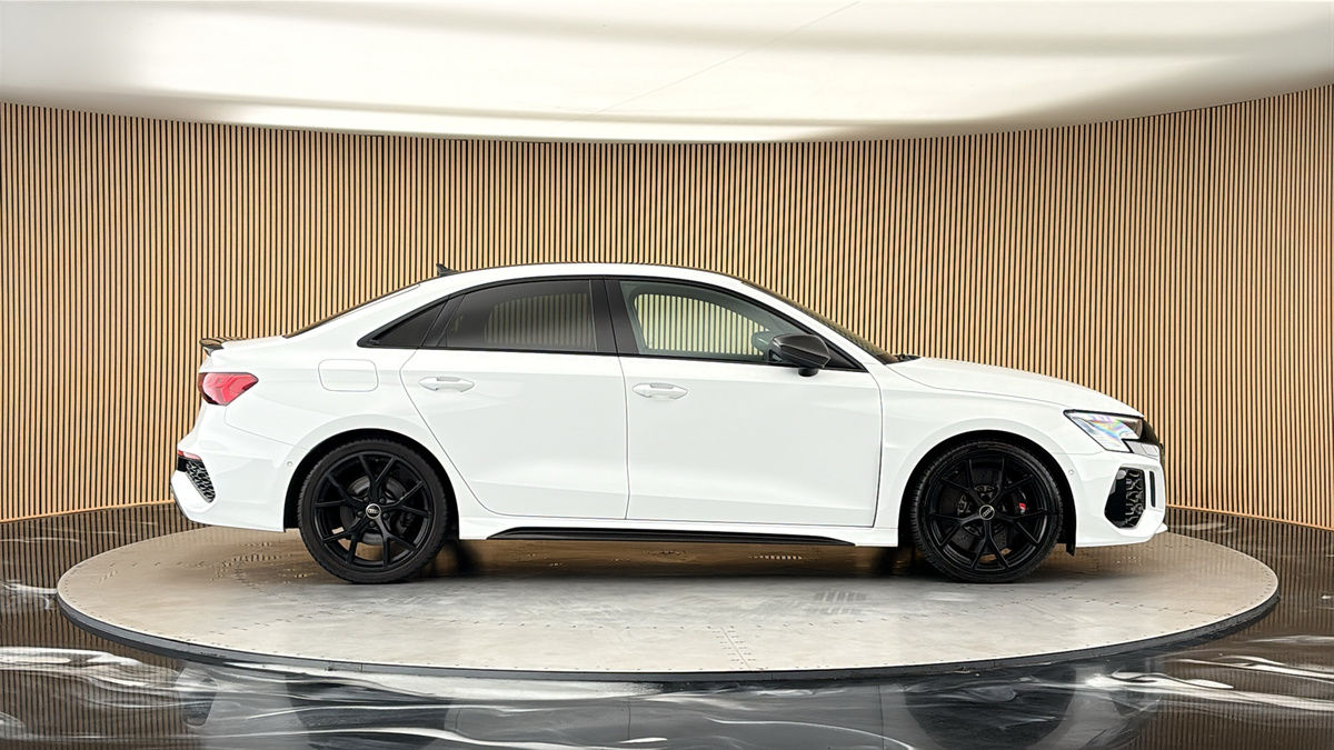 Audi RS3 Image 16