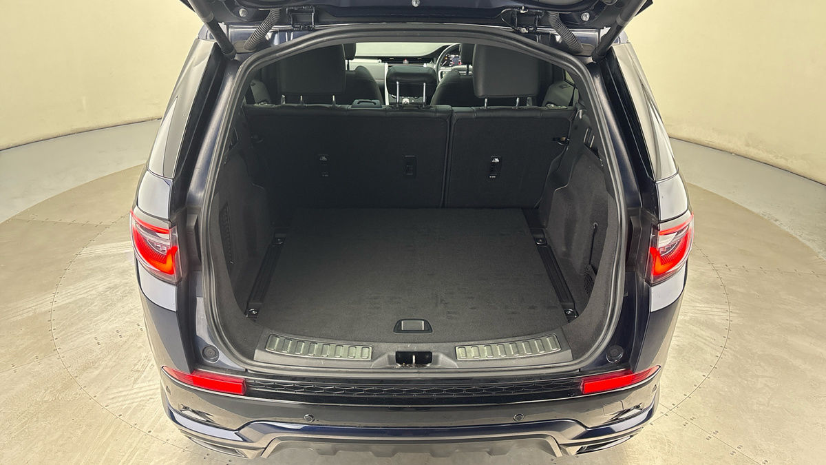 Land Rover Discovery Sport Image 11