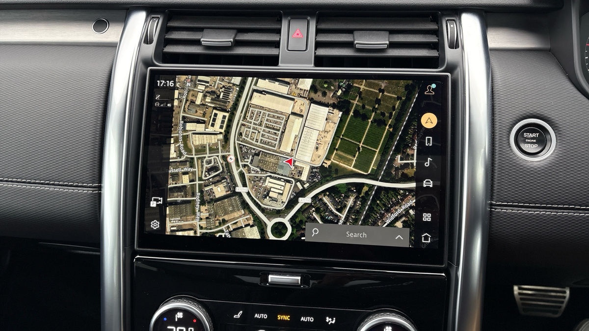 Land Rover Discovery Image 17