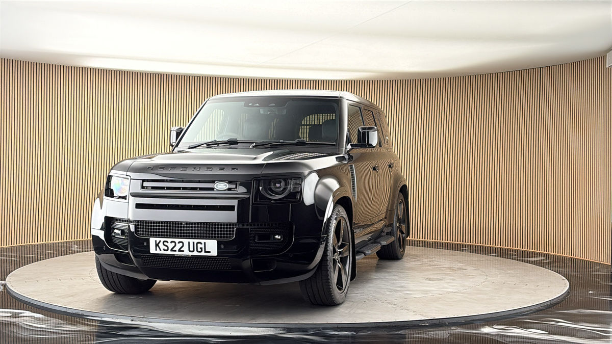 More views of Land Rover Defender 110