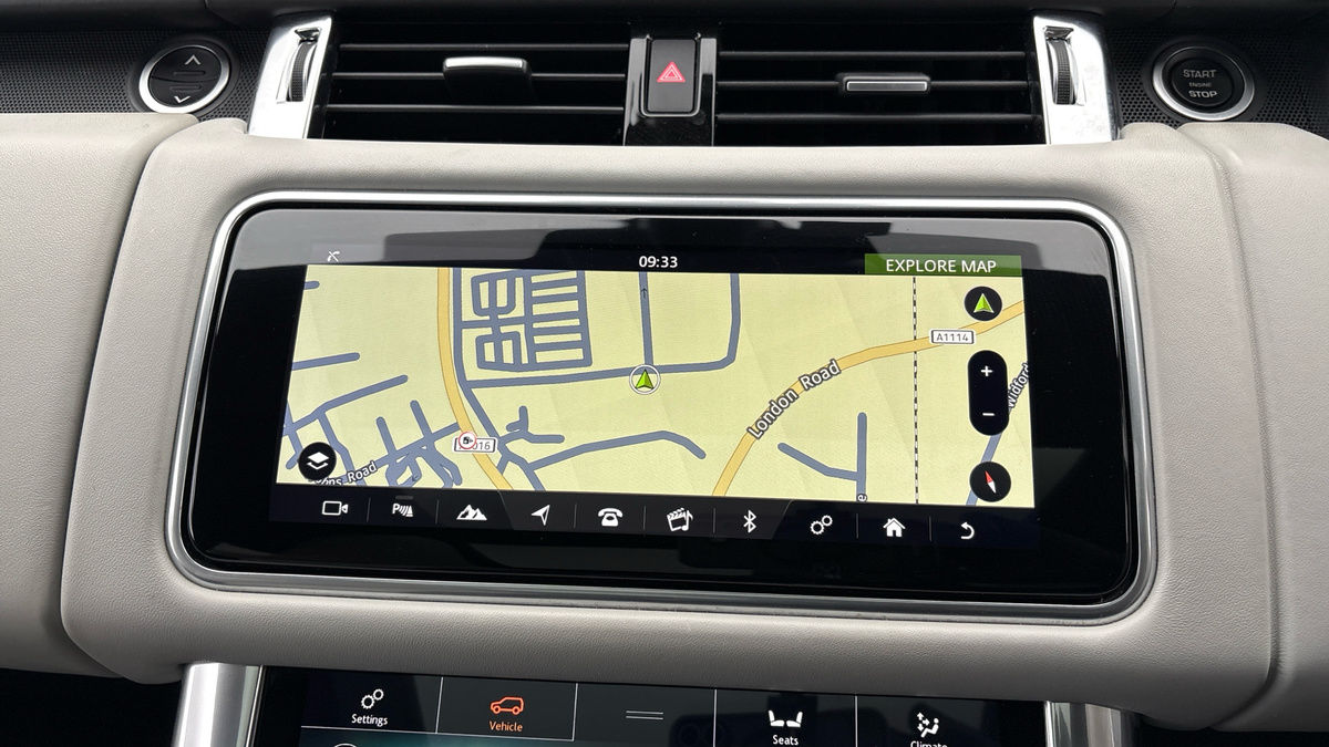 Land Rover Range Rover Sport Image 17