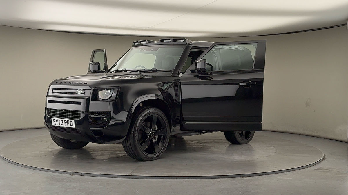 More views of Land Rover Defender 90