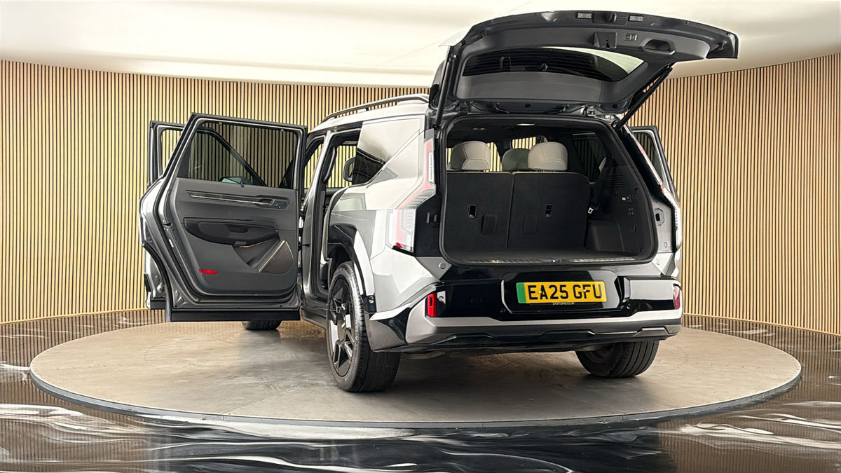 More views of Kia EV9