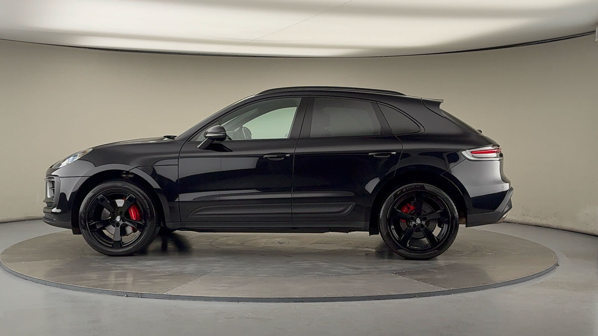 More views of Porsche Macan