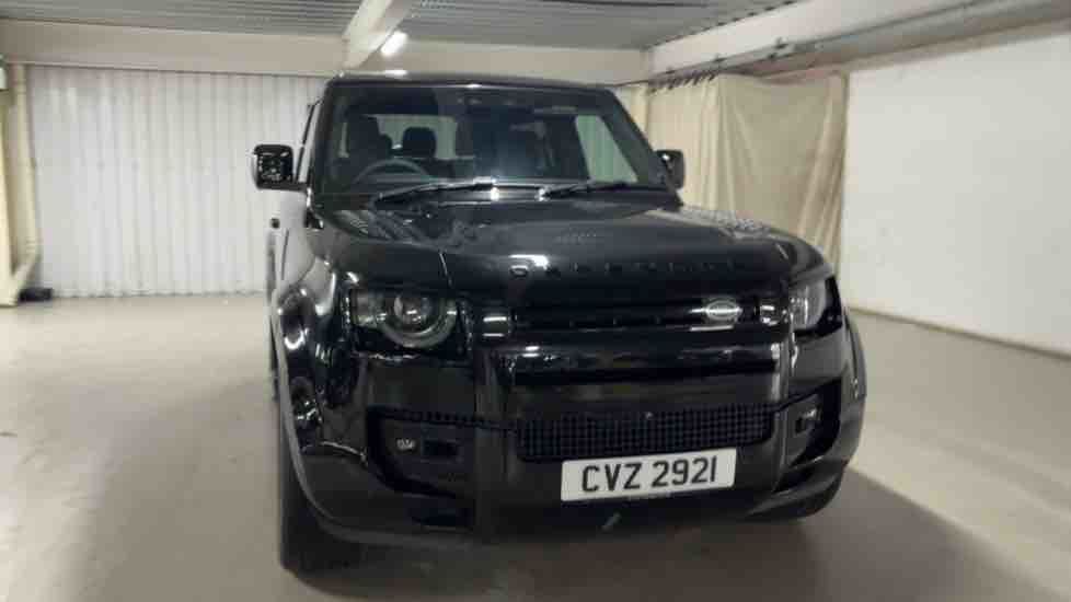 More views of Land Rover Defender 90