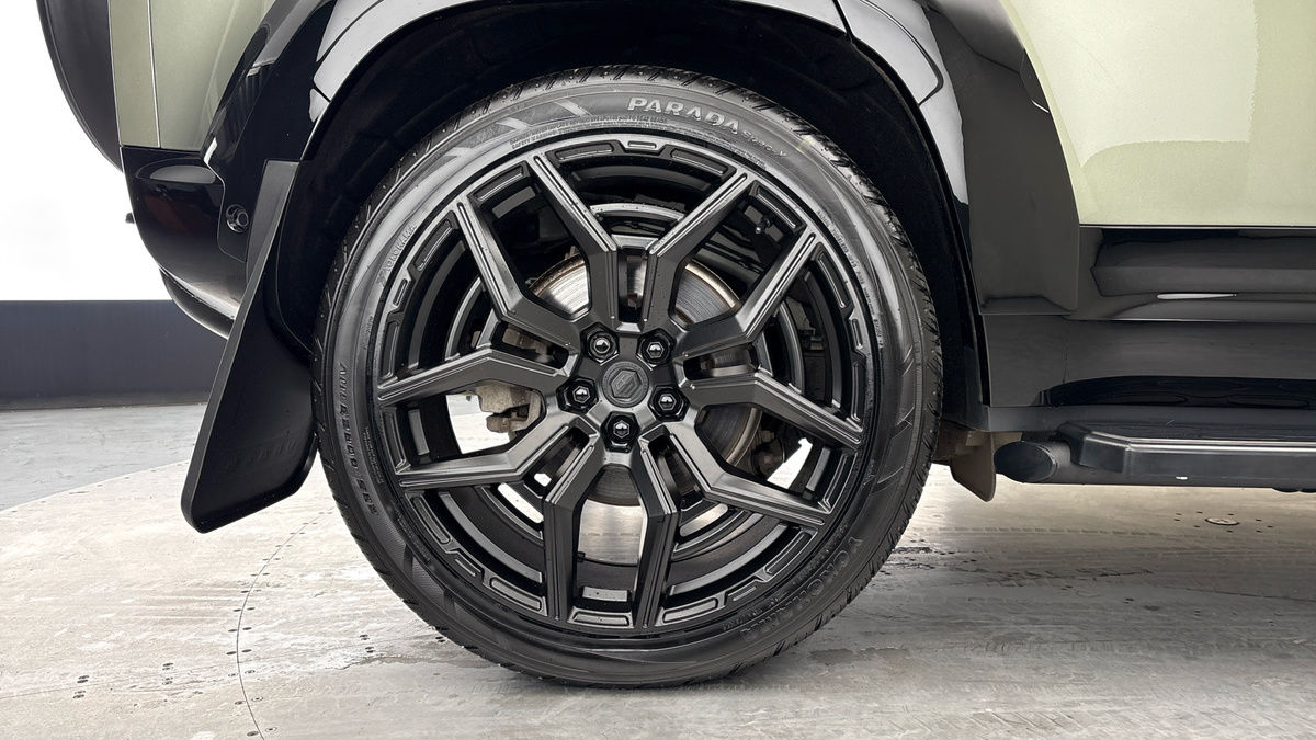 Land Rover Defender 110 Urban Image 10