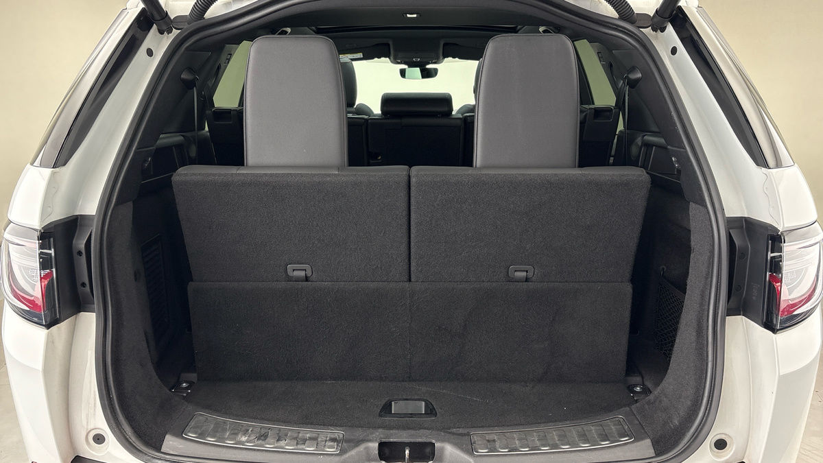 Land Rover Discovery Sport Image 11