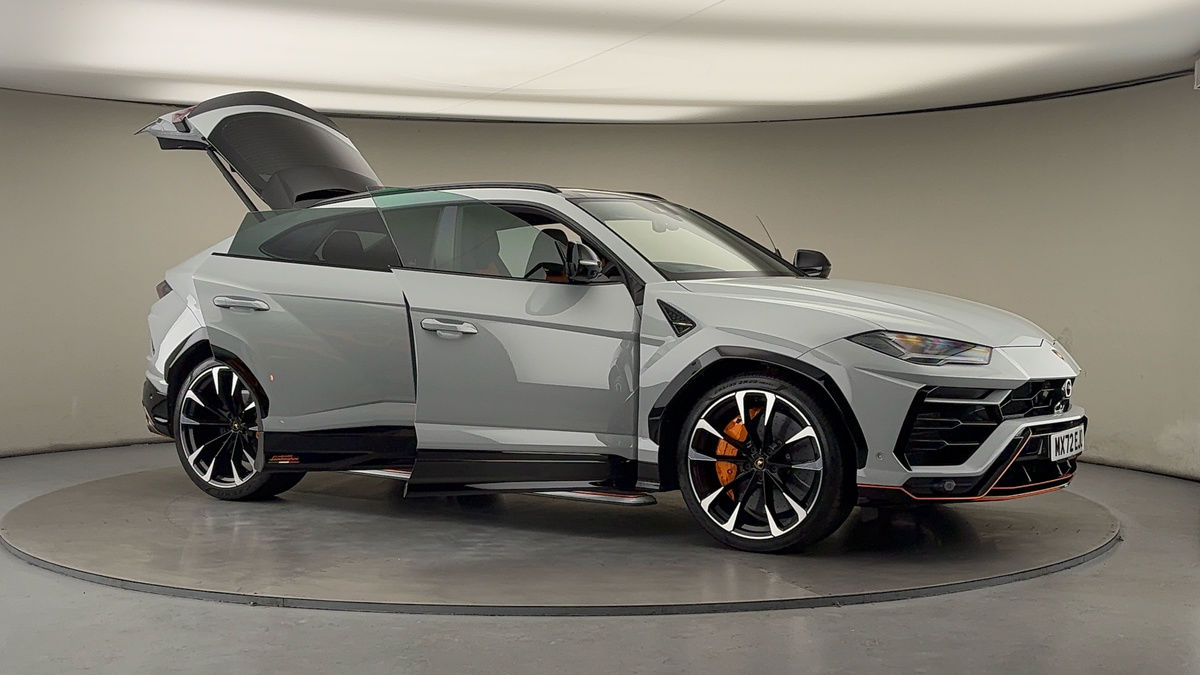 More views of Lamborghini Urus