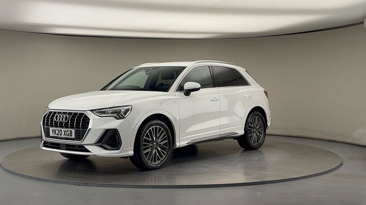 Audi Q3 Image 20