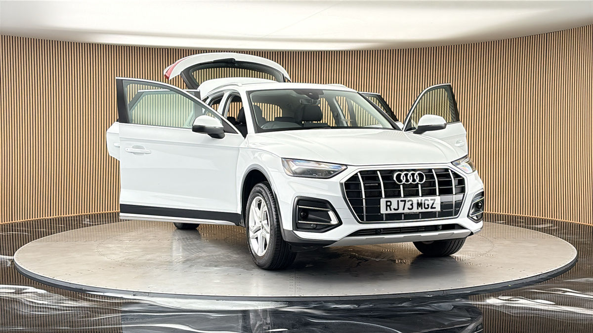 More views of Audi Q5