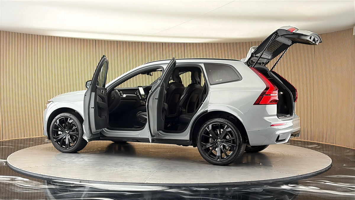More views of Volvo XC60