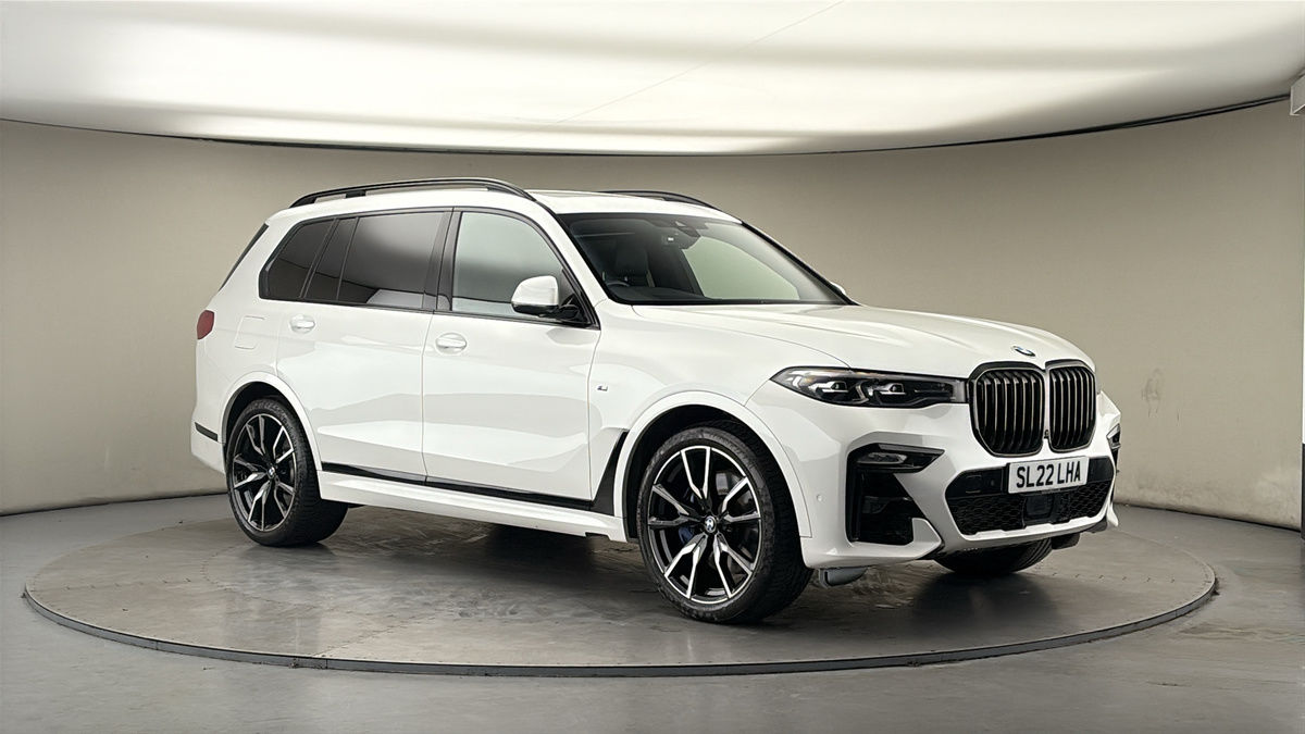 More views of BMW X7