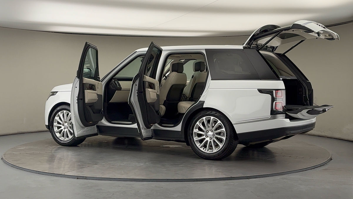 More views of Land Rover Range Rover