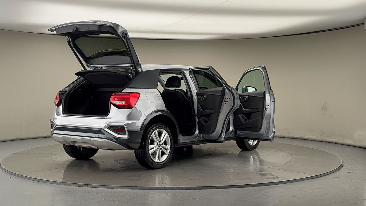 More views of Audi Q2