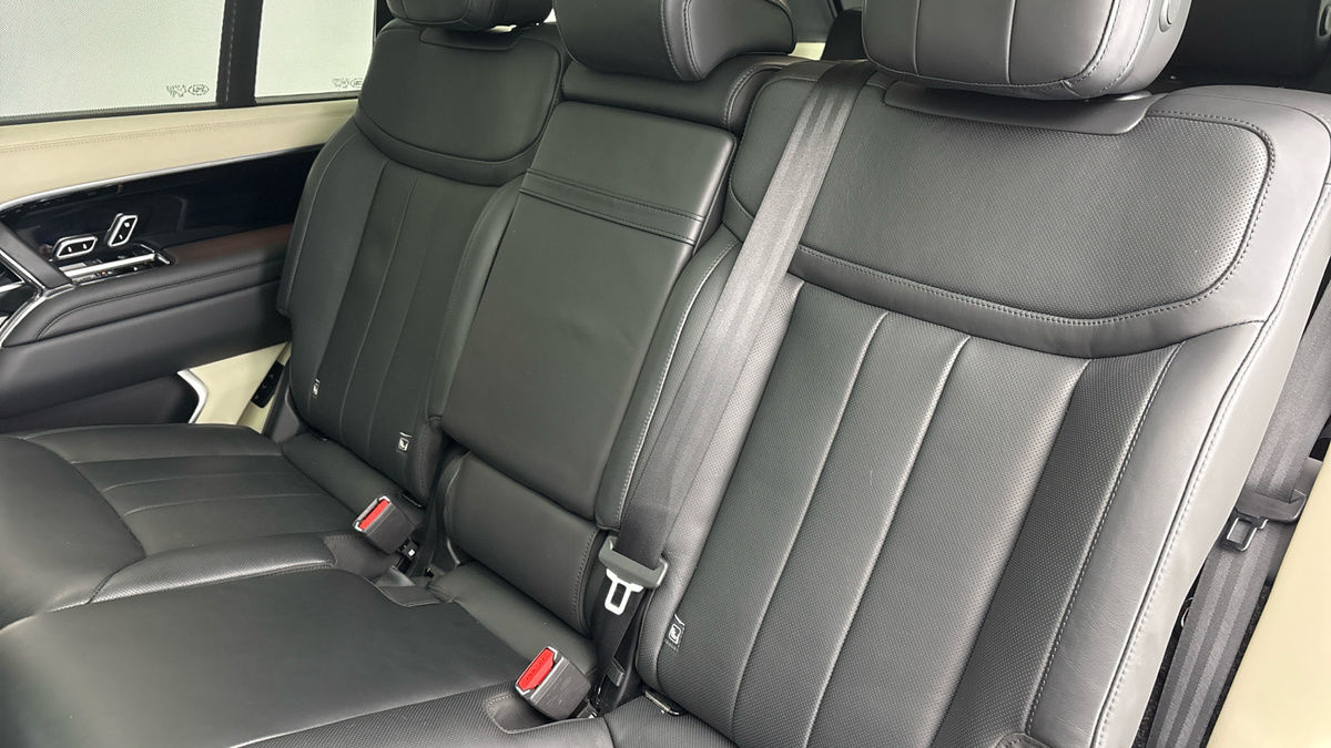 Land Rover Range Rover Image 8