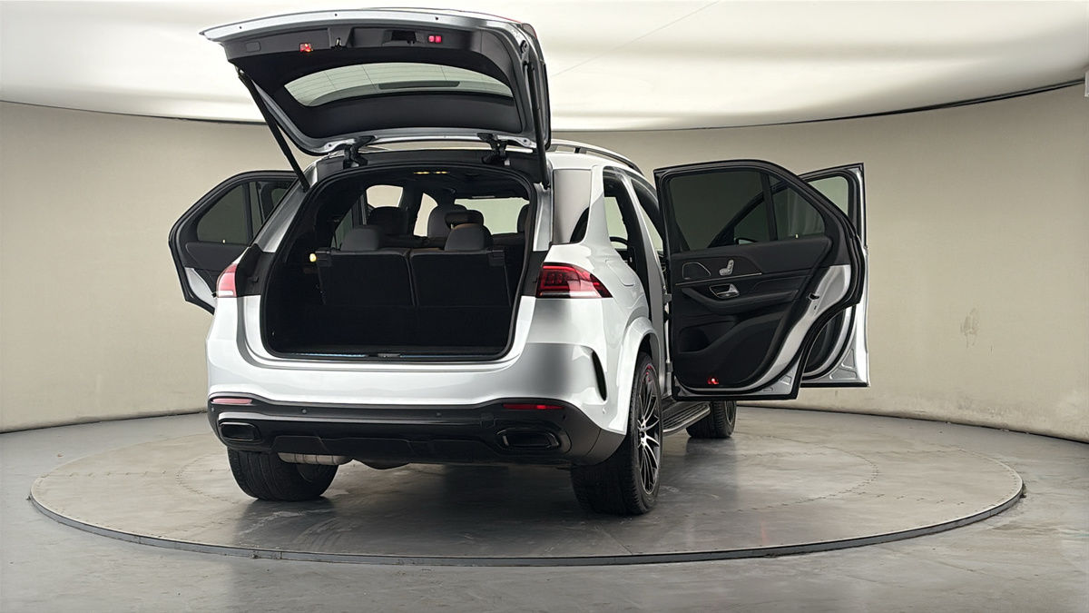 More views of Mercedes-Benz GLE