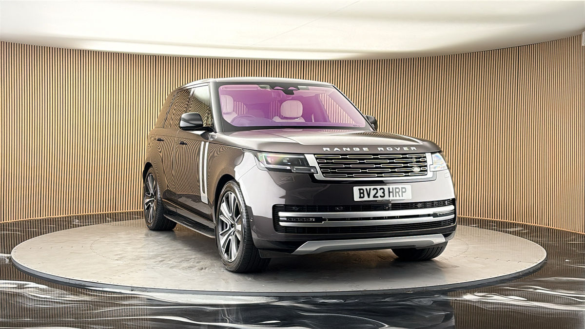 More views of Land Rover Range Rover