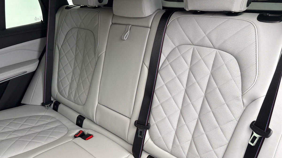BMW X5 Image 8