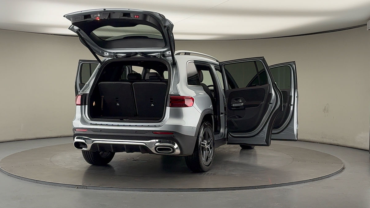 More views of Mercedes-Benz GLB