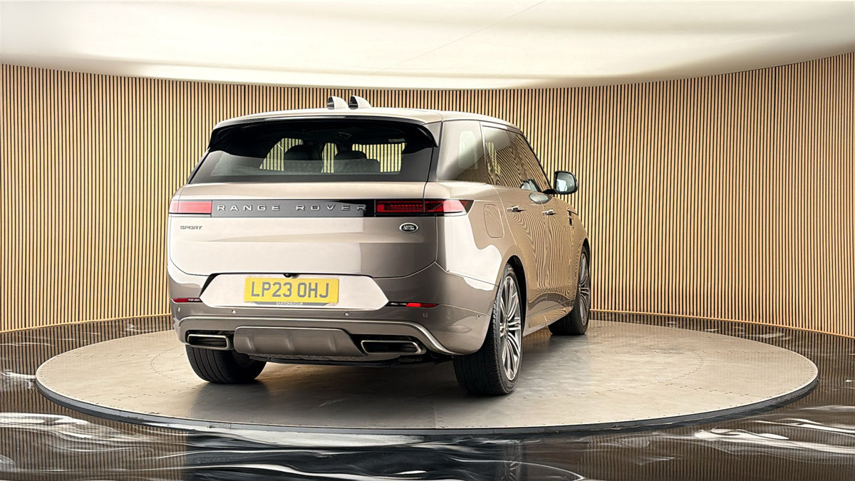 More views of Land Rover Range Rover Sport