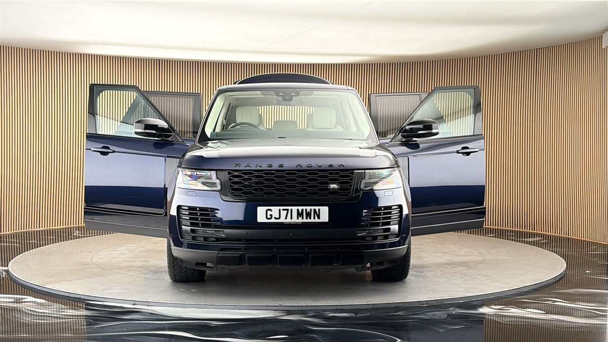 More views of Land Rover Range Rover