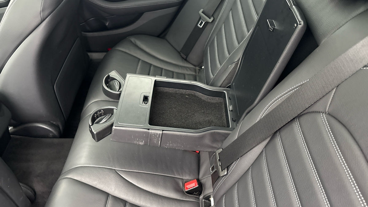 Mercedes-Benz C Class Image 9