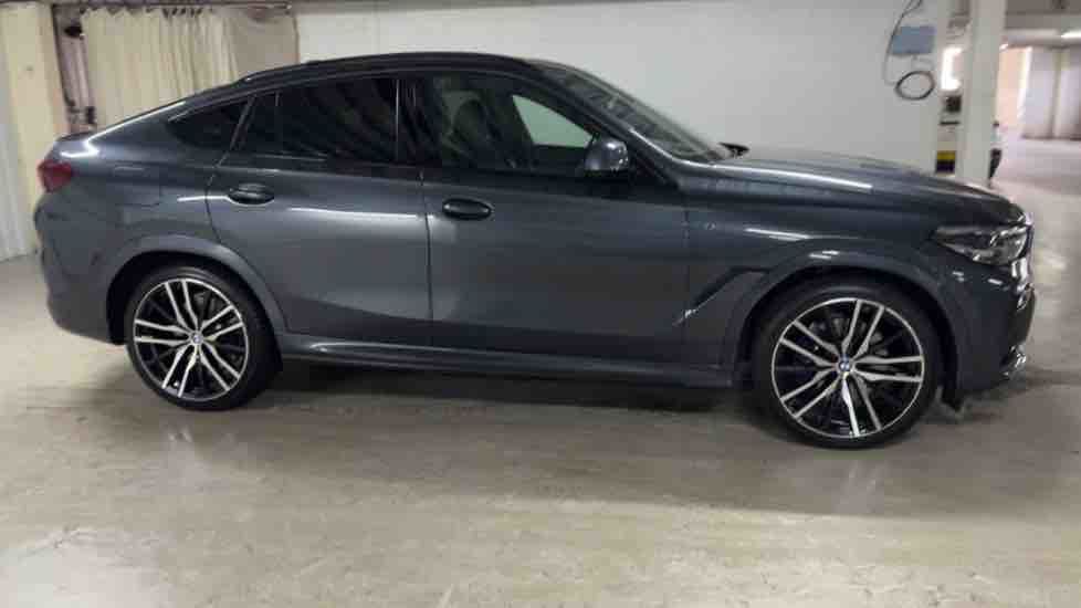 More views of BMW X6