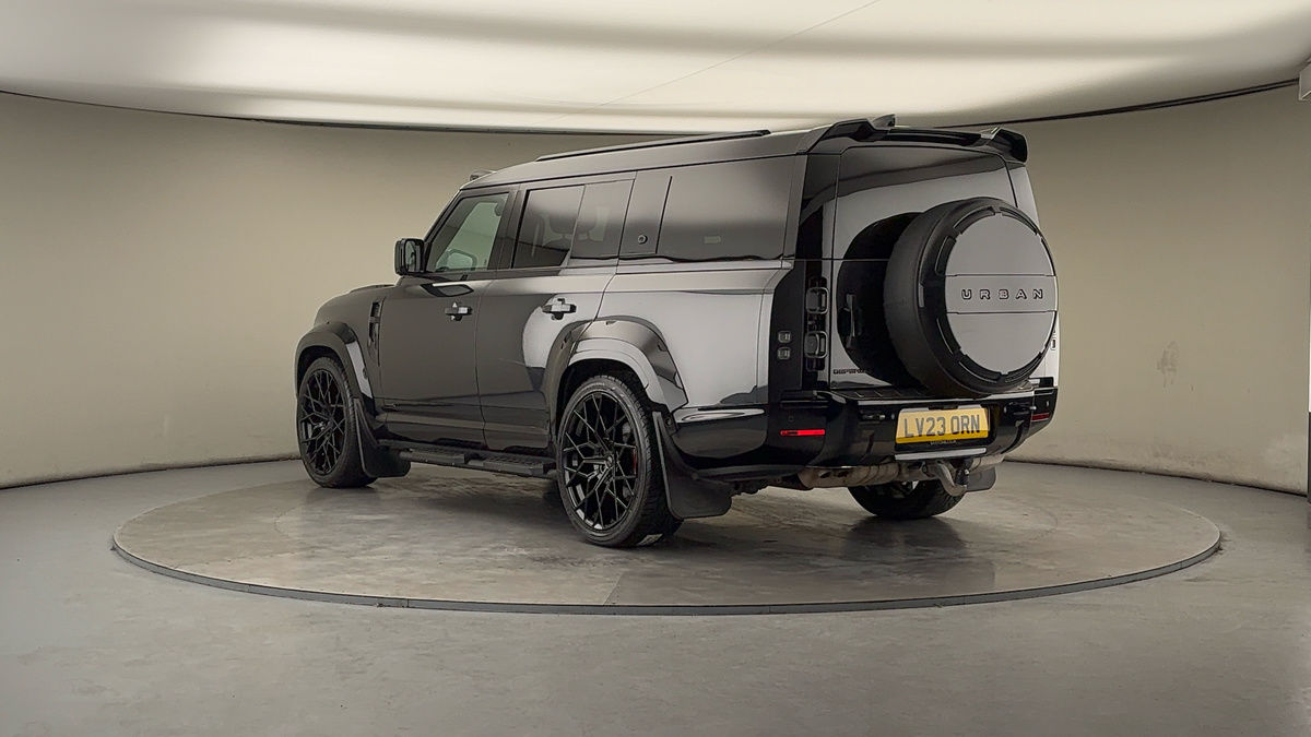 Land Rover Defender 130 Urban Image 2