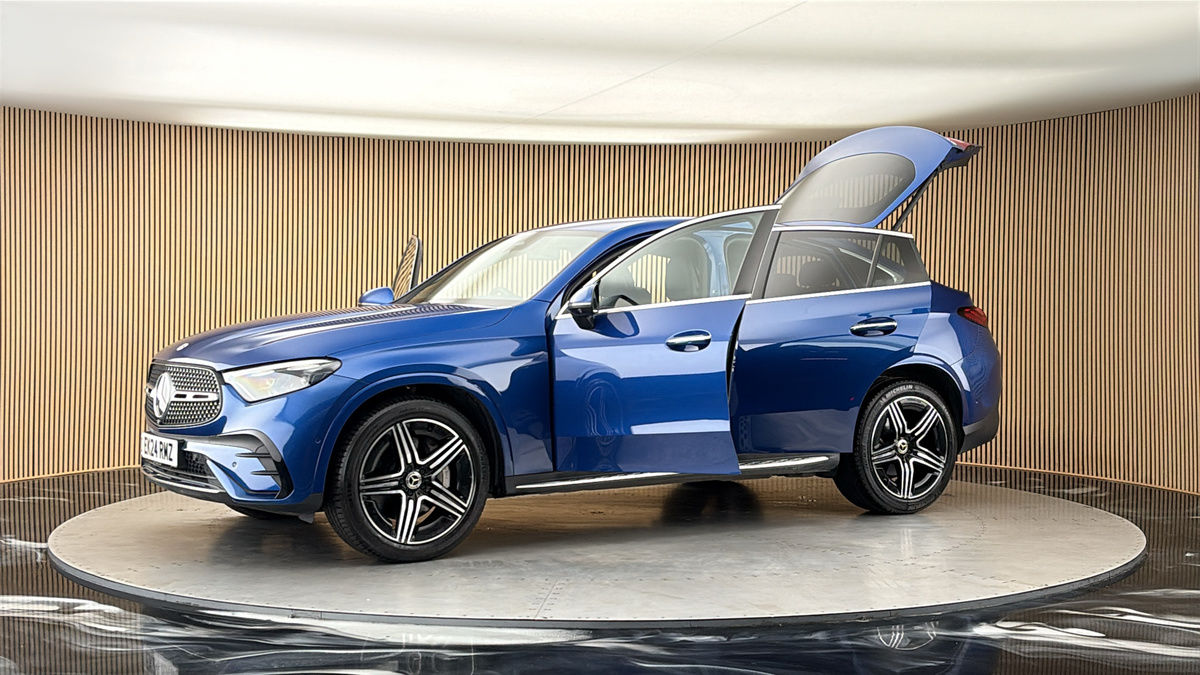 More views of Mercedes-Benz GLC