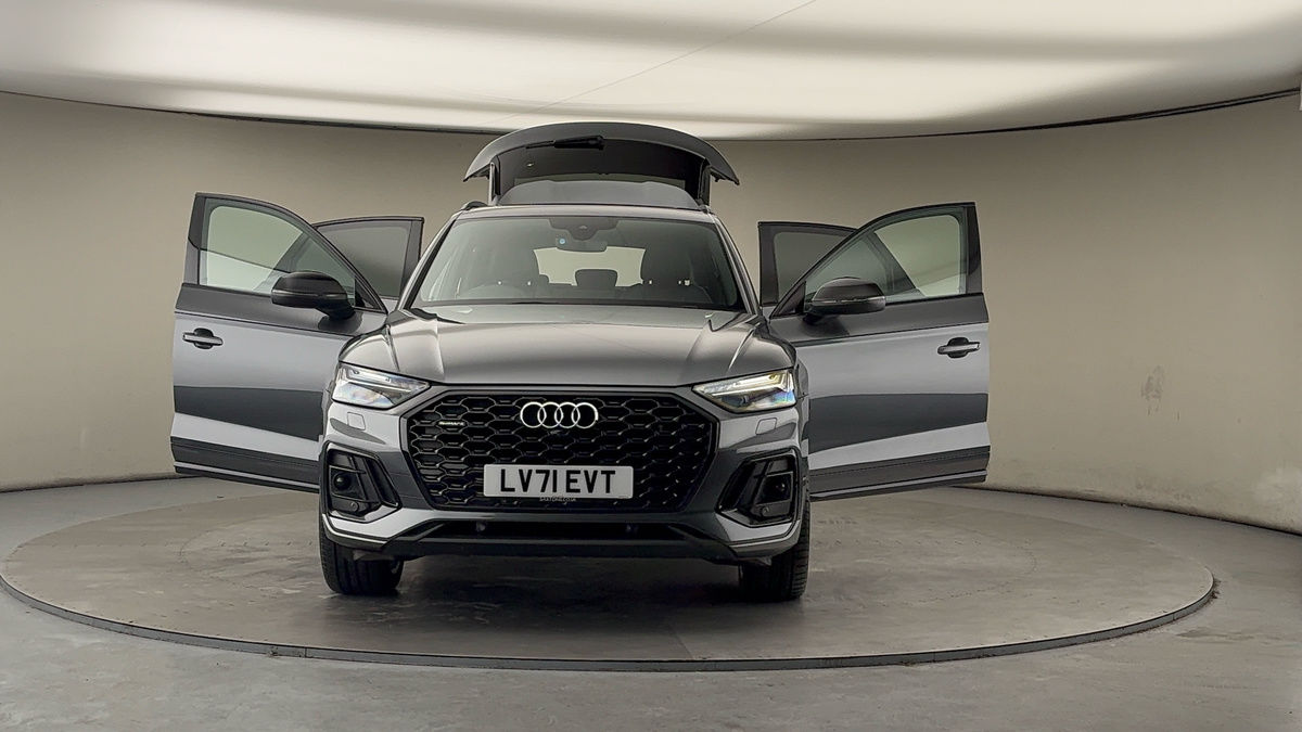 More views of Audi Q5