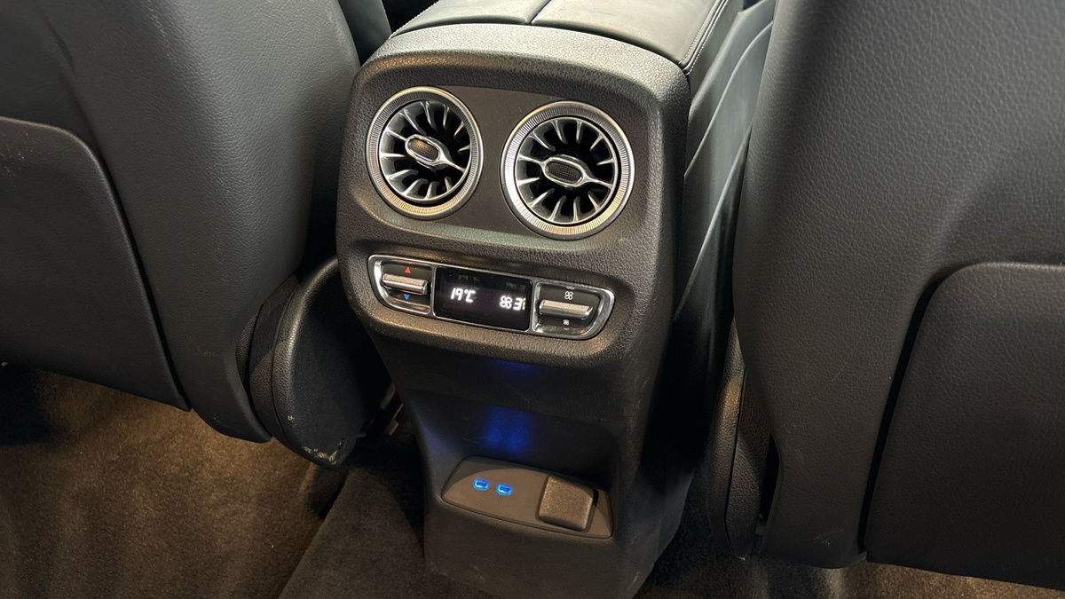 Mercedes-Benz G Class Image 25
