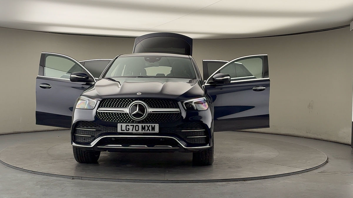 More views of Mercedes-Benz GLE