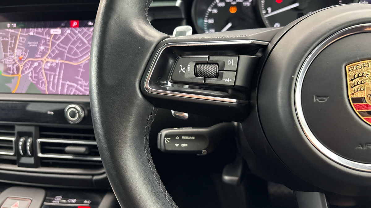 Porsche Macan Image 13
