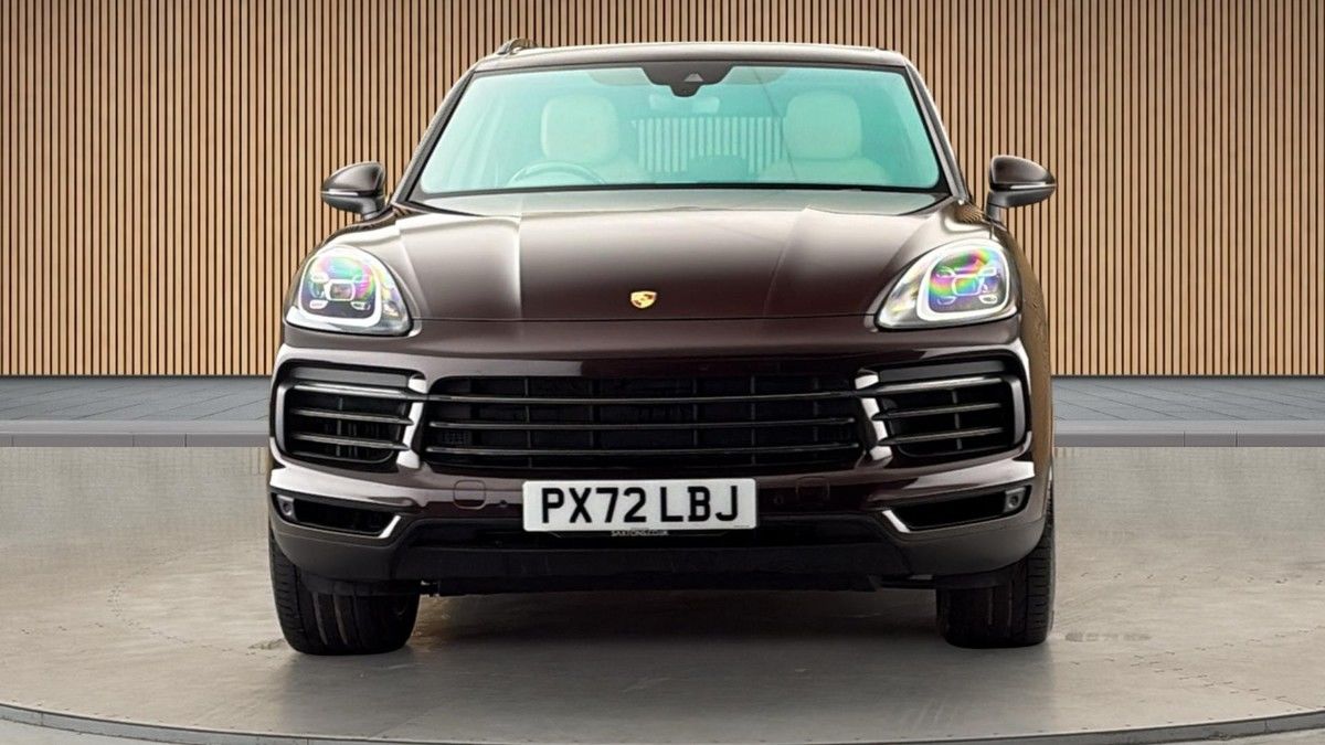 Porsche Cayenne Image 3