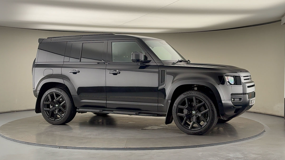 More views of Land Rover Defender 110