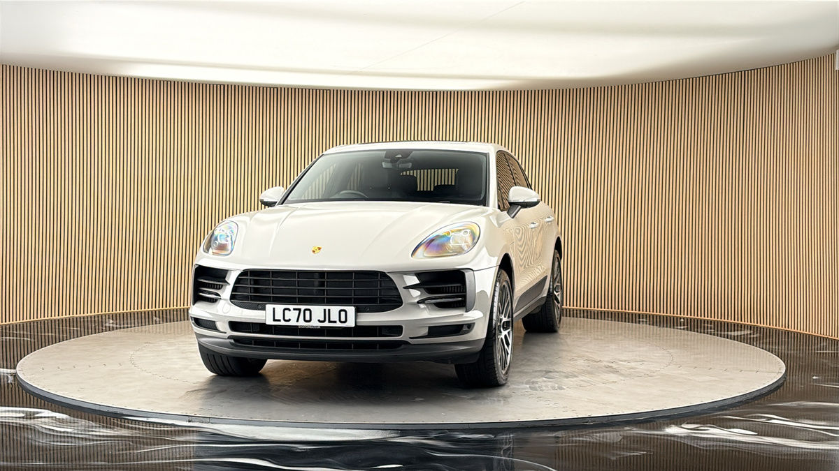 More views of Porsche Macan