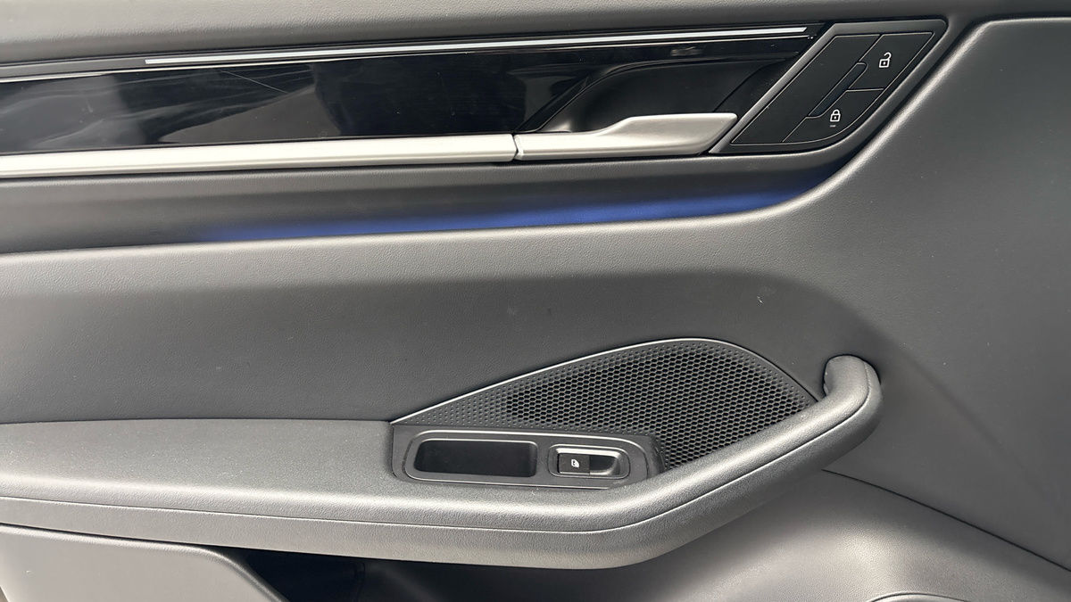 Porsche Macan Image 19