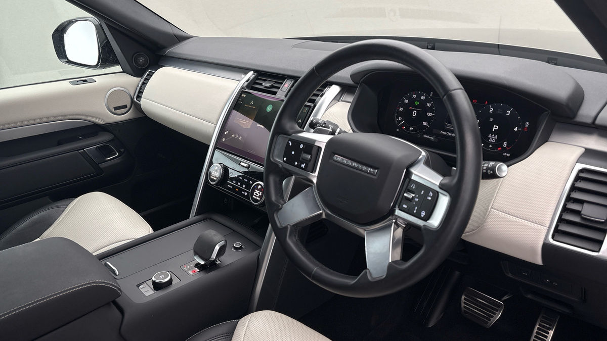 Land Rover Discovery Image 5