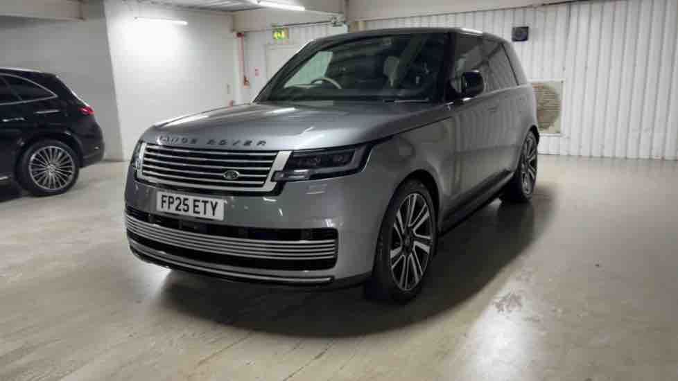 More views of Land Rover Range Rover