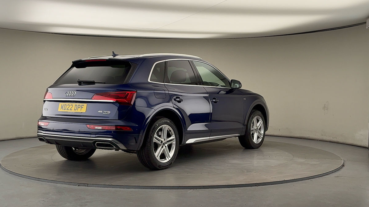 More views of Audi Q5