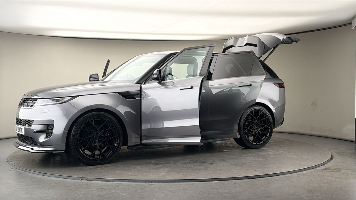 More views of Land Rover Range Rover Sport