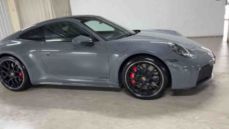 More views of Porsche 911