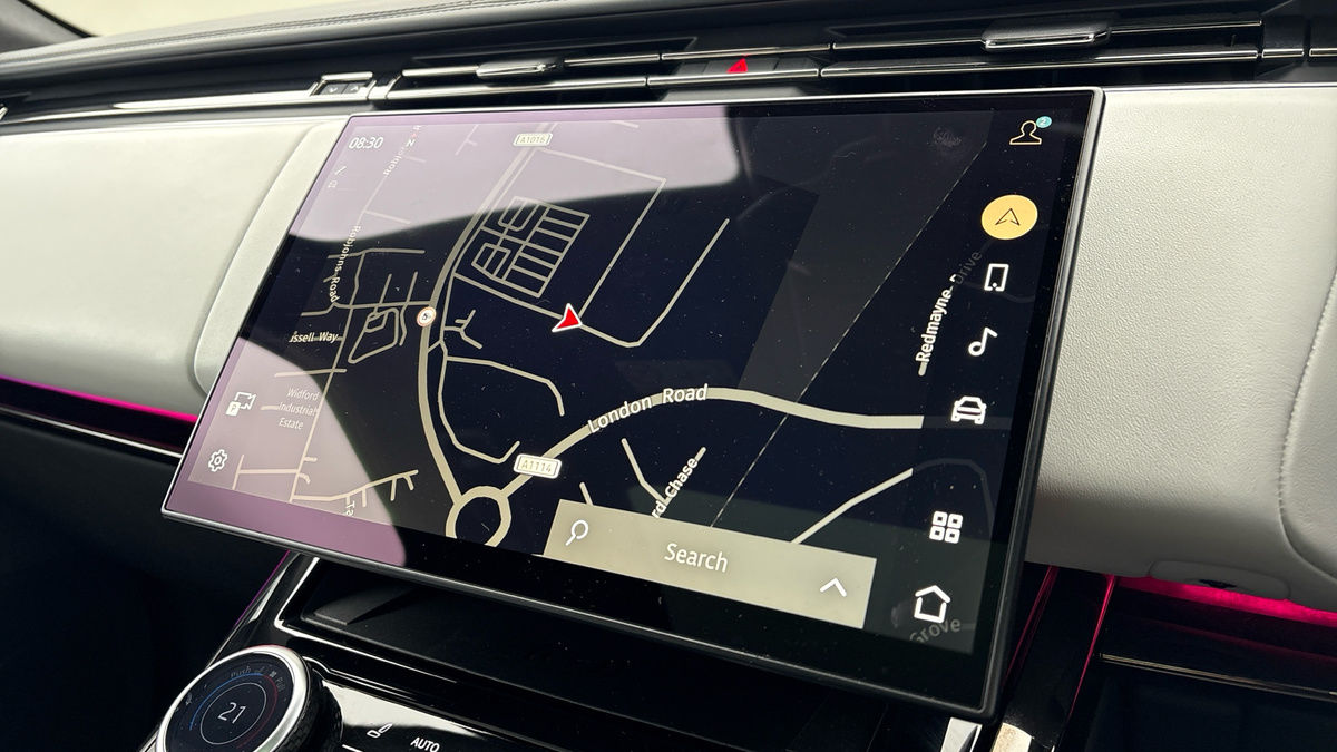 Land Rover Range Rover Sport Image 17